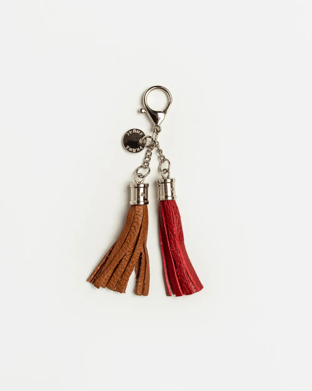 Llavero Charm Kumasi en cuero graneado
