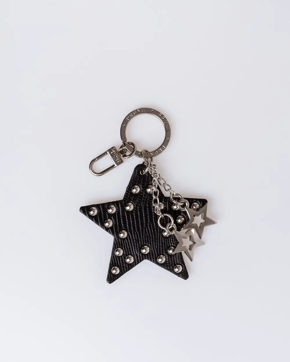 Llavero Charm Kenia en cuero grabado lagarto