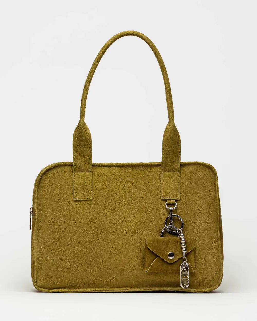 Llavero Charm Mila en cuero gamuza