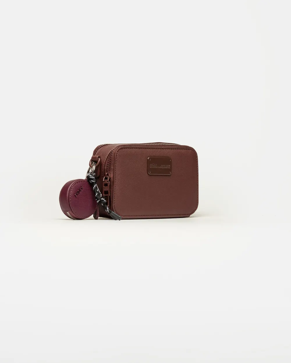 Llavero Charm Round en efecto cuero